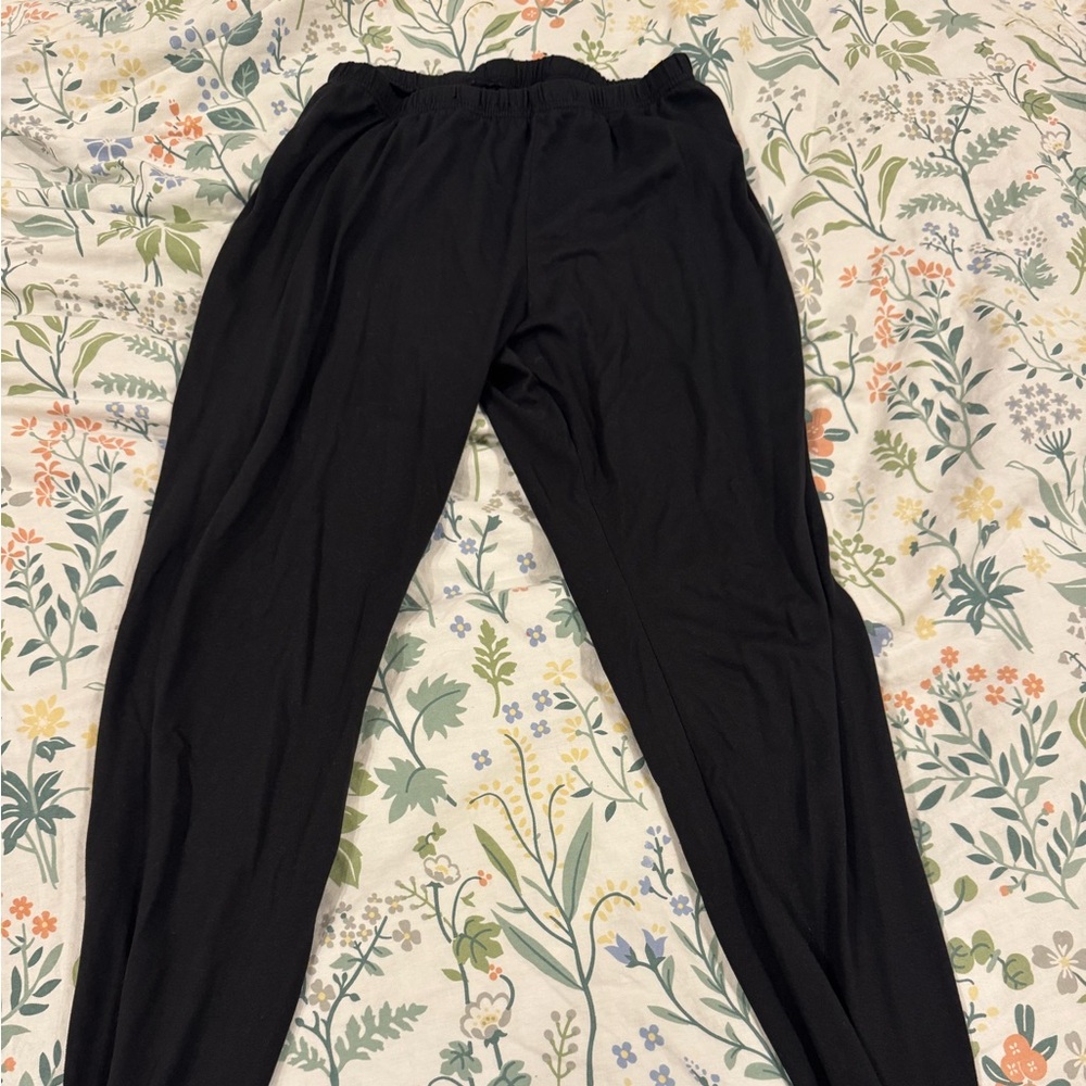 Xhilaration Black Stretch Leggings – Size L